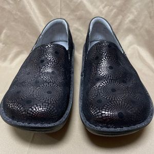 Algeria shoe. Debra black and bronze. Eur size 41 US 10-10.5.